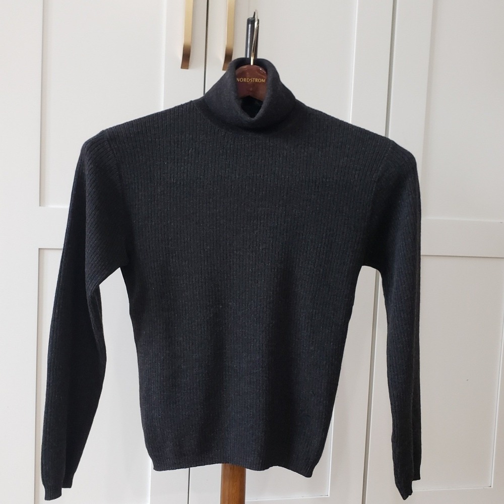 Brooks Brothers Sweater Womens M Merino Wool Turtleneck Made in Italy